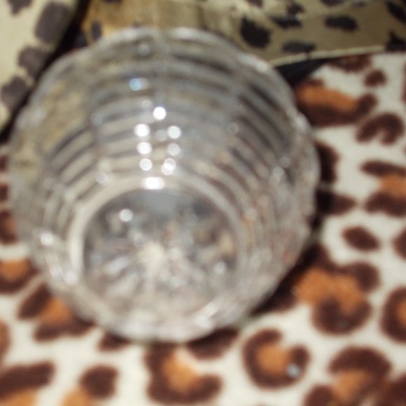 Vintage glass perfume bottle approximately 4.5"x3.5" - Picture 2 of 2